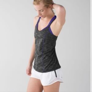 Lululemon sleeveless built in bra tank top Workout Active Size 4
